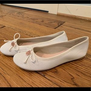 RUBY & BLOOM Flats Girls 5 WHITE gold metallic bow